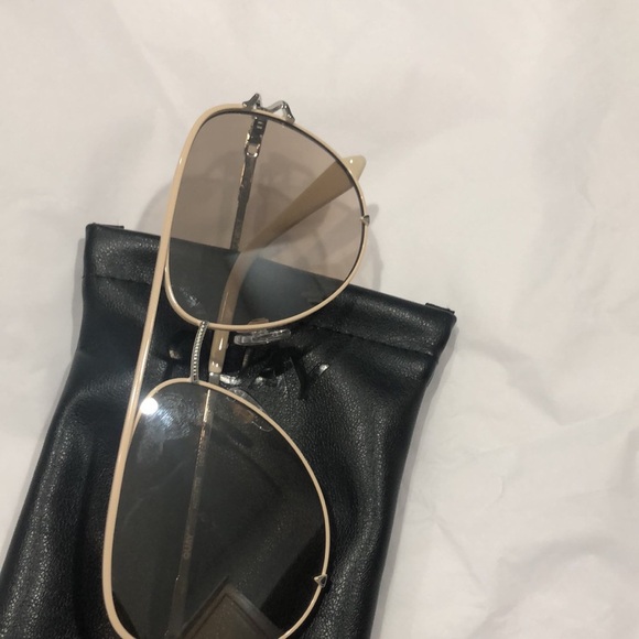 Quay Women's High Key Twist Silver Champagne Flash Aviator Sunglasses new - Picture 6 of 12